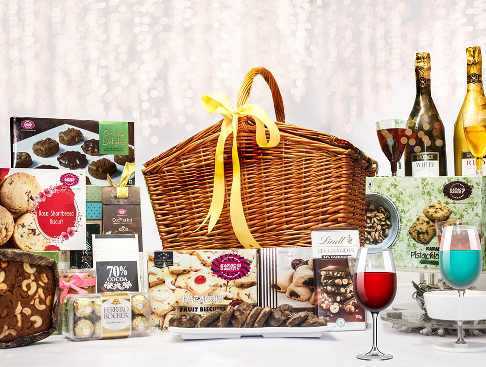Christmas Special Gift Hampers Karachi Bakery
