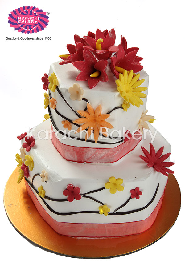 Delicious Cakes  hyderabad Wedding  cakes  Birthday cakes  
