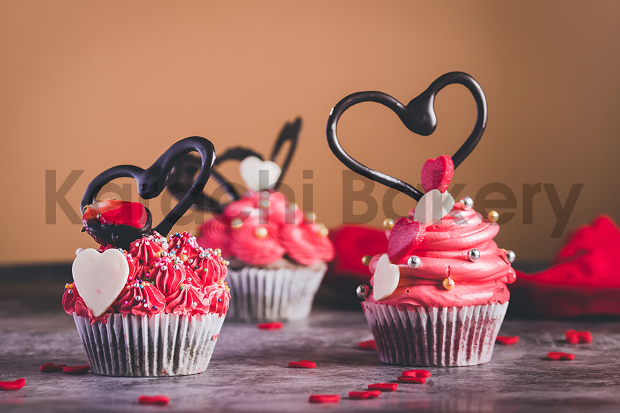 Customised cupcakes for mom's birthday #cakesinmeeeut assortedcupcakes # cupcakes #birthdaycupcakes #lovecupcakes #themecupcakes… | Instagram